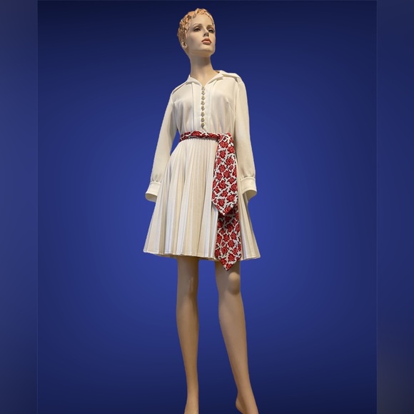 Vintage 60’s Mod A-Line Tannel Pleated Dress Tapastry Belt Sash Pearl Buttons Sm - Picture 1 of 16